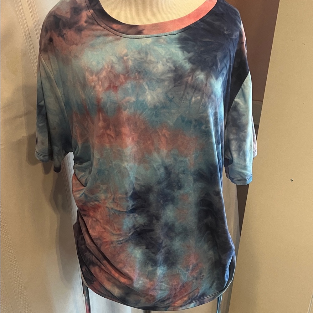 Colorful Tie-Dye Short Sleeve Women's Top